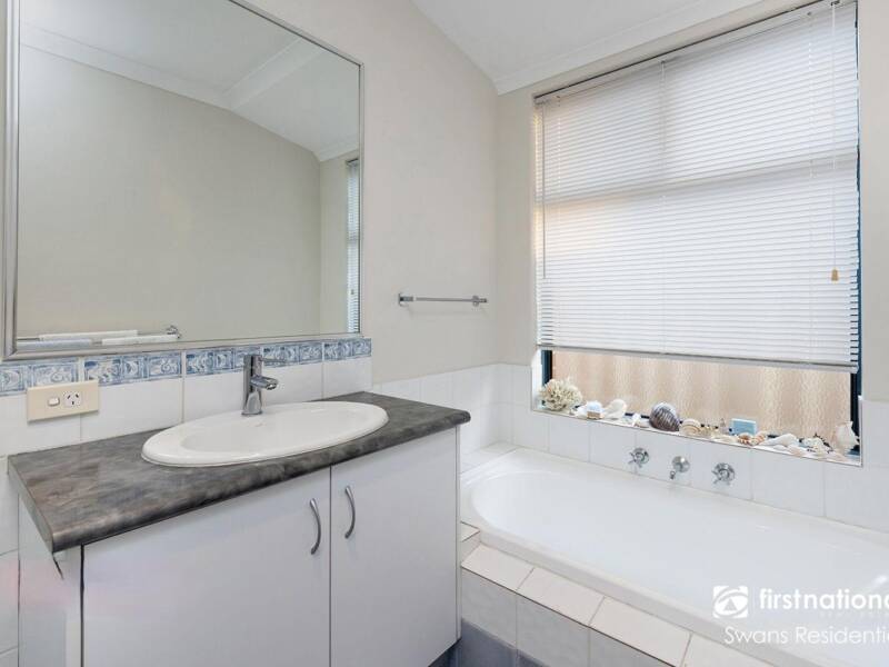 3 Caridean Way, HAMMOND PARK, WA 6164 AUS