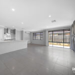 17 Solway Brace, ELLENBROOK, WA 6069 AUS