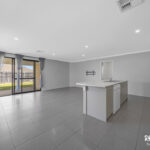 17 Solway Brace, ELLENBROOK, WA 6069 AUS