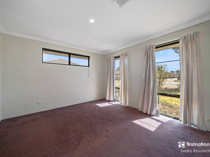 17 Solway Brace, ELLENBROOK, WA 6069 AUS