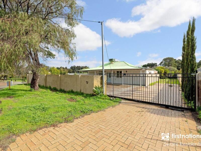 67 Third Avenue, KELMSCOTT, WA 6111 AUS