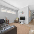 12 Sunnyside Way, AVELEY, WA 6069 AUS