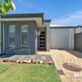 12 Sunnyside Way, AVELEY, WA 6069 AUS