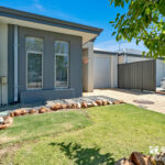 12 Sunnyside Way, AVELEY, WA 6069 AUS