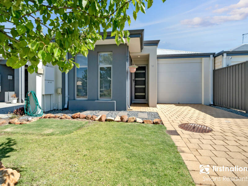 12 Sunnyside Way, AVELEY, WA 6069 AUS