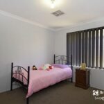 33 Interlaken Loop, ELLENBROOK, WA 6069 AUS