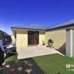 33 Interlaken Loop, ELLENBROOK, WA 6069 AUS