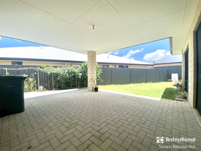 5 Malmaison Way, LANDSDALE, WA 6065 AUS