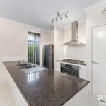 8 Minikin Drive, AVELEY, WA 6069 AUS