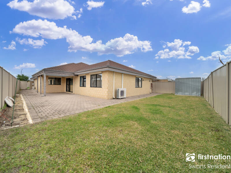 11 Blatina Way, CAVERSHAM, WA 6055 AUS