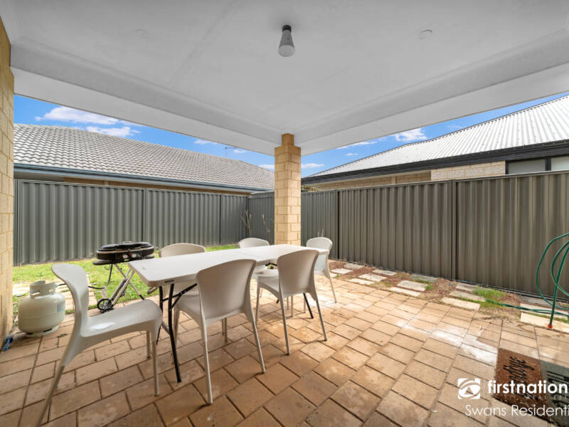 35 Aquinnah Way, WELLARD, WA 6170 AUS