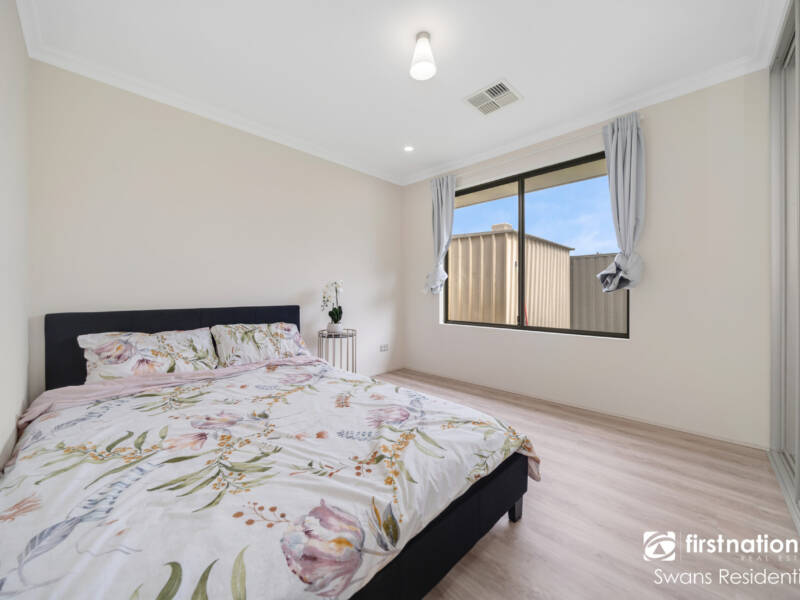 35 Aquinnah Way, WELLARD, WA 6170 AUS