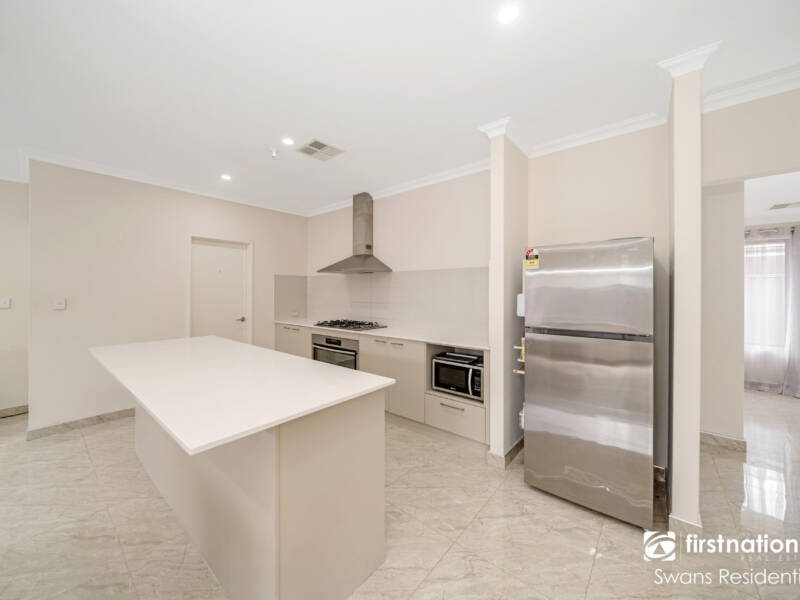 35 Aquinnah Way, WELLARD, WA 6170 AUS
