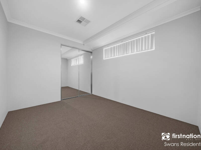 72 Dolphin Drive, ALKIMOS, WA 6038 AUS