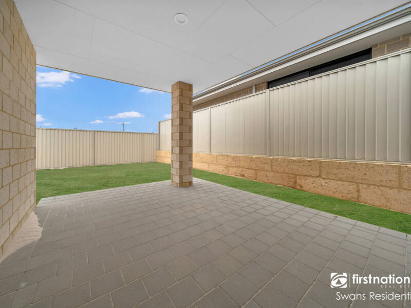 72 Dolphin Drive, ALKIMOS, WA 6038 AUS