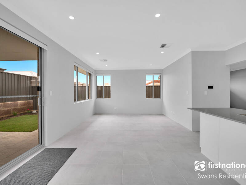 32 Karreen Way, SOUTH GUILDFORD, WA 6055 AUS