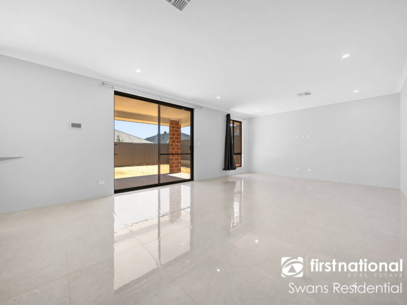 22 Hitter Street, YANCHEP, WA 6035 AUS
