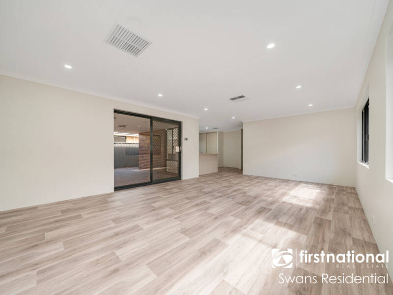 16 Coorong Street, YANCHEP, WA 6035 AUS