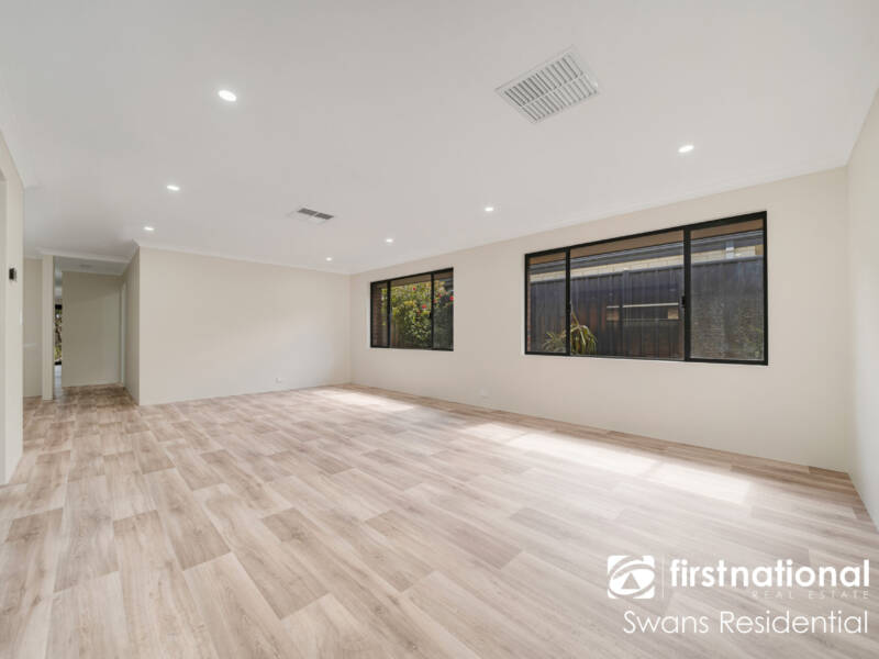 16 Coorong Street, YANCHEP, WA 6035 AUS