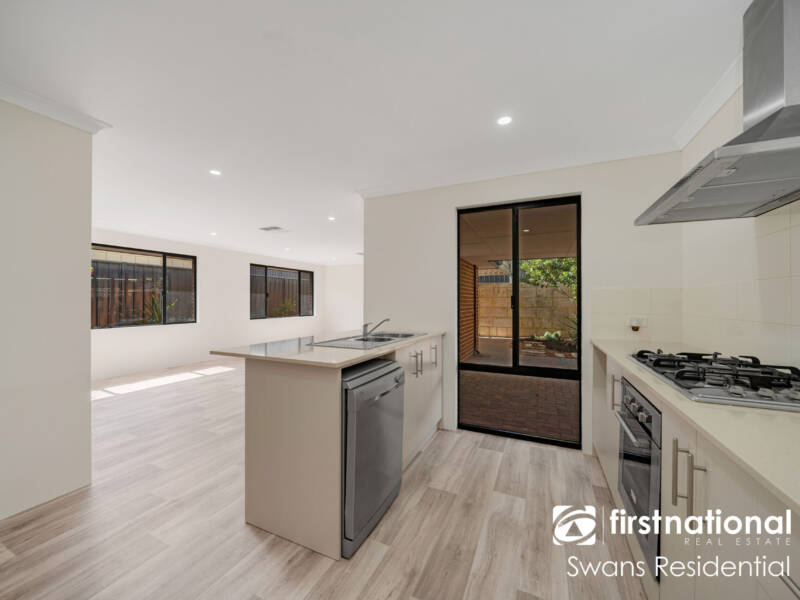 16 Coorong Street, YANCHEP, WA 6035 AUS