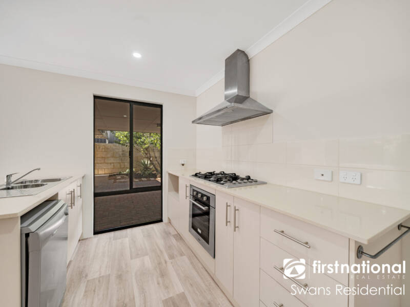 16 Coorong Street, YANCHEP, WA 6035 AUS