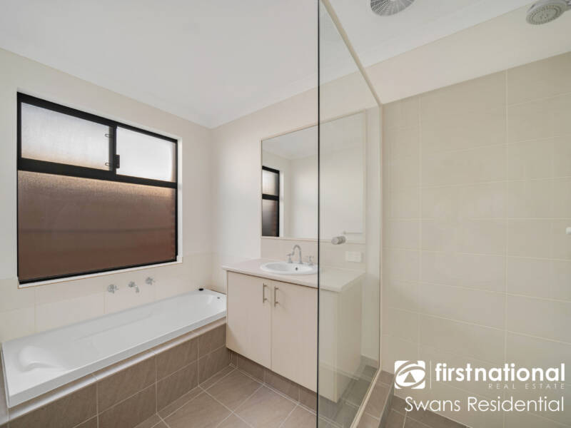 16 Coorong Street, YANCHEP, WA 6035 AUS