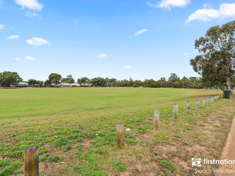 2 Bennett Brook Circle, GREENFIELDS, WA 6210 AUS