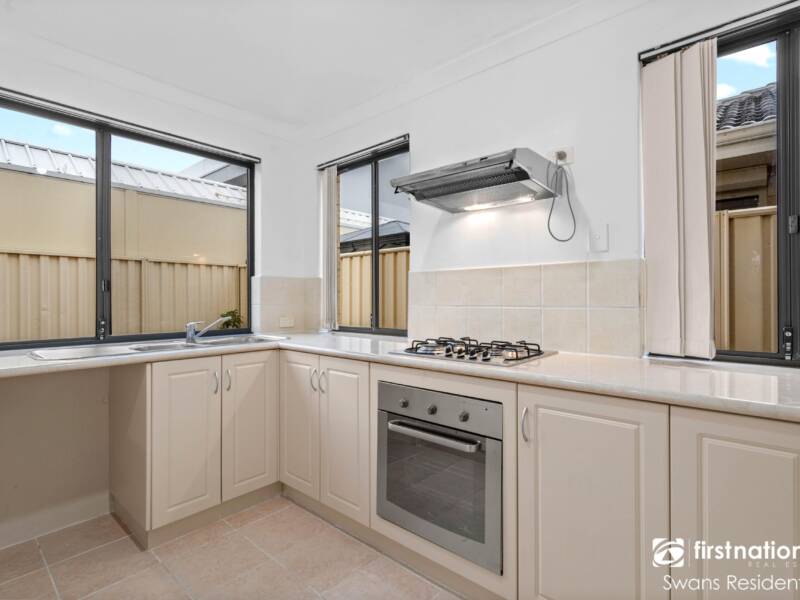 2 Bennett Brook Circle, GREENFIELDS, WA 6210 AUS