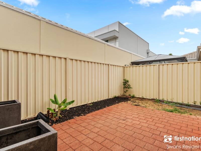 2 Bennett Brook Circle, GREENFIELDS, WA 6210 AUS