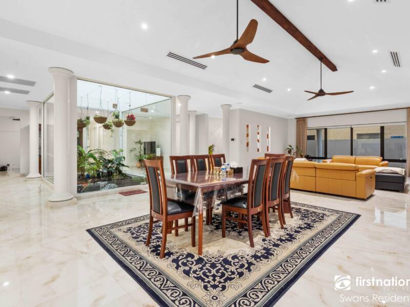 CAVERSHAM, WA 6055 AUS