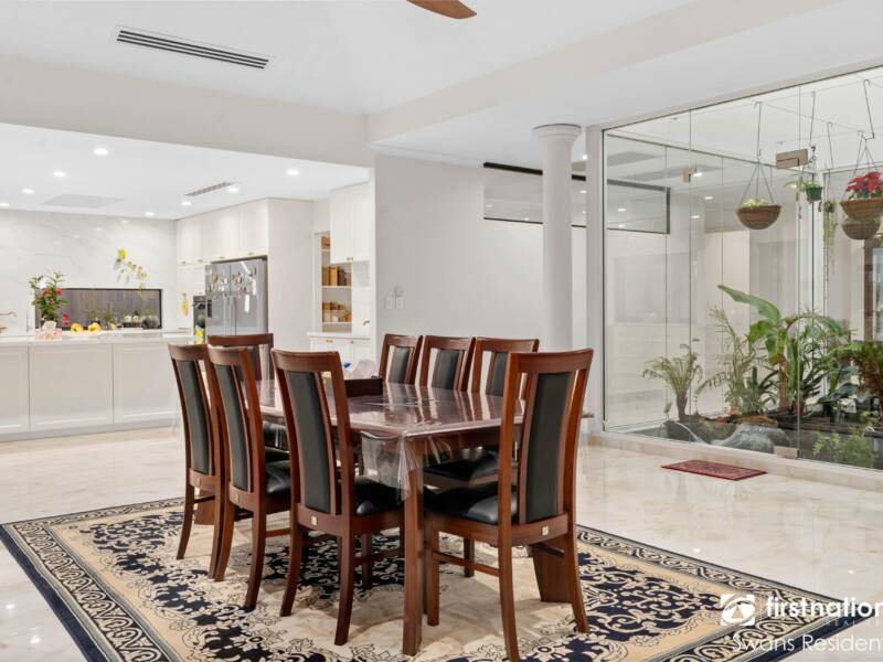 CAVERSHAM, WA 6055 AUS