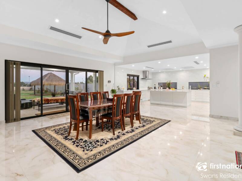 CAVERSHAM, WA 6055 AUS