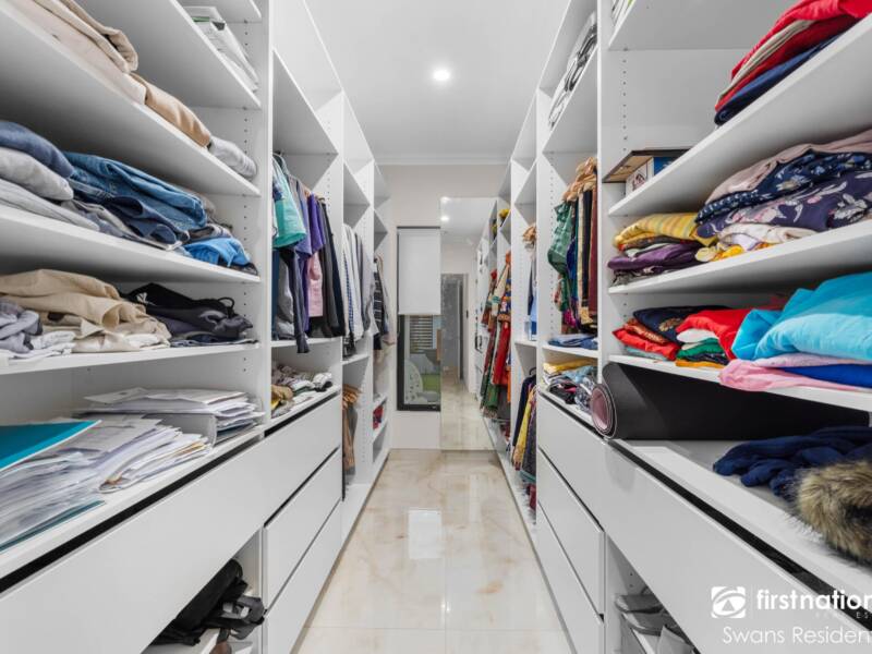 CAVERSHAM, WA 6055 AUS