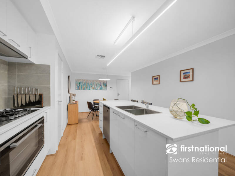 18 Hayeswater Street, AVELEY, WA 6069 AUS