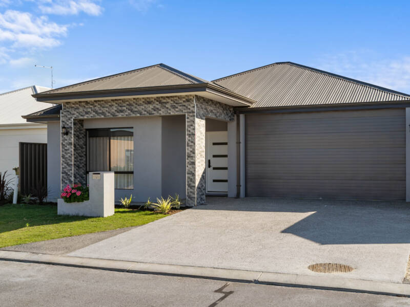5 Wanderer Way, BRABHAM, WA 6055 AUS