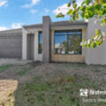 4 Sunnyside Way, AVELEY, WA 6069 AUS