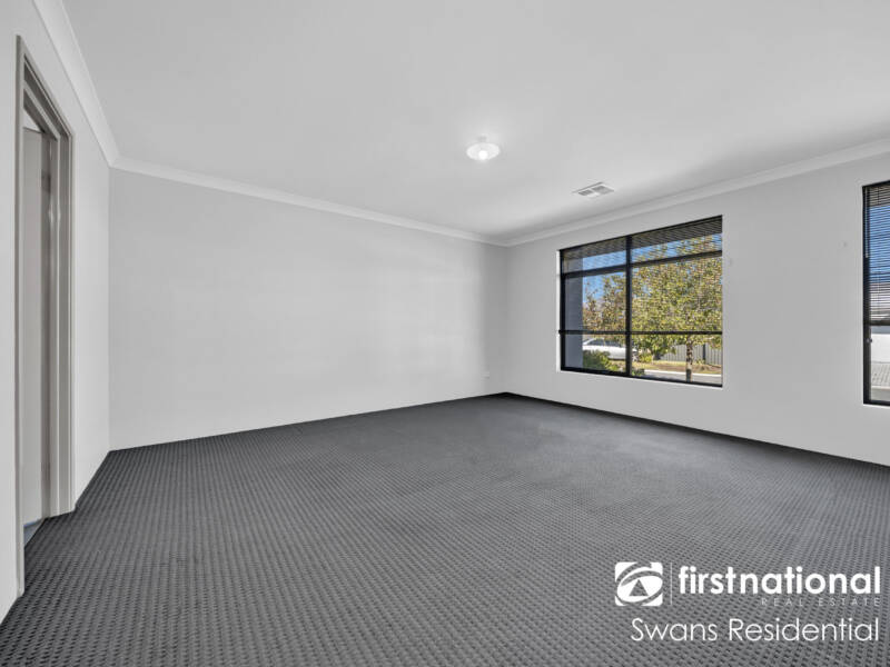 4 Sunnyside Way, AVELEY, WA 6069 AUS