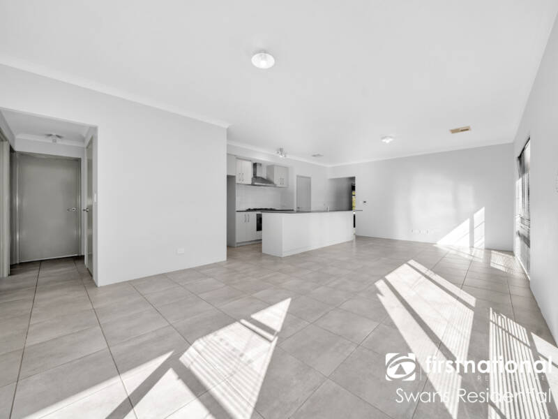 4 Sunnyside Way, AVELEY, WA 6069 AUS