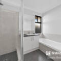 4 Sunnyside Way, AVELEY, WA 6069 AUS