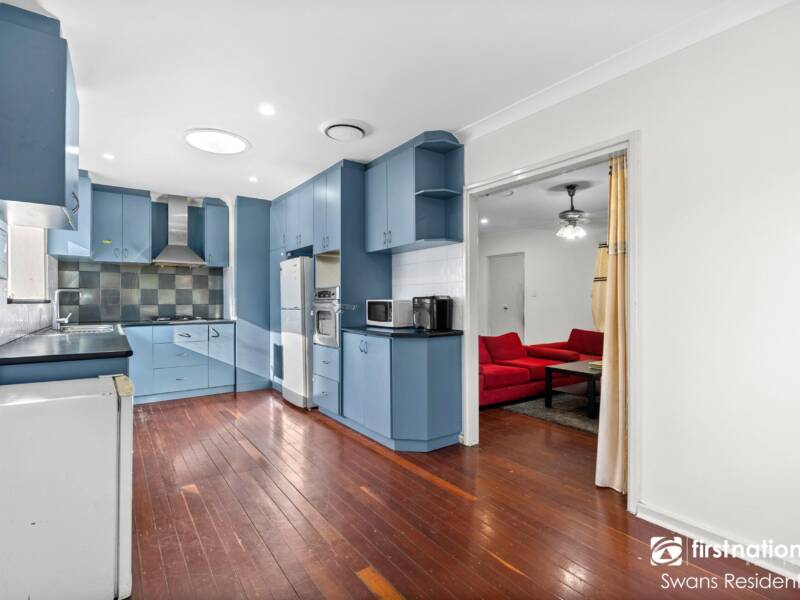 93 Keane Street, CLOVERDALE, WA 6105 AUS
