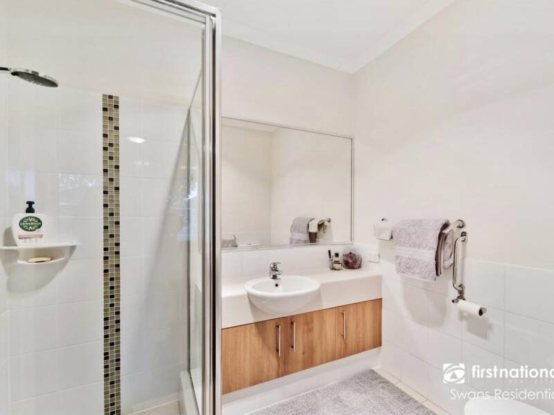 AVELEY, WA 6069 AUS