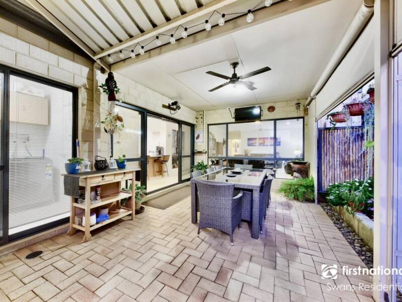 AVELEY, WA 6069 AUS
