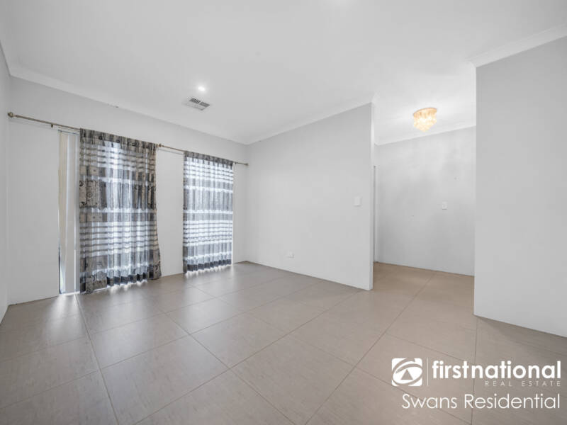 5 Malmaison Way, LANDSDALE, WA 6065 AUS