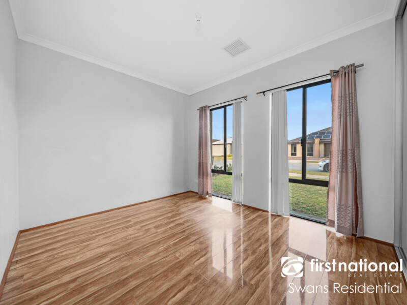 5 Malmaison Way, LANDSDALE, WA 6065 AUS