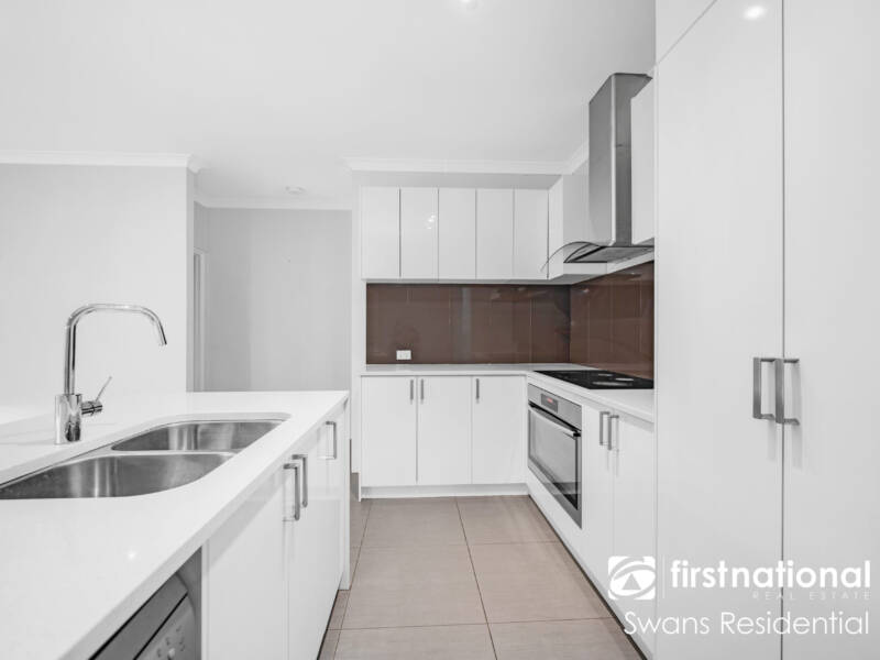 5 Malmaison Way, LANDSDALE, WA 6065 AUS