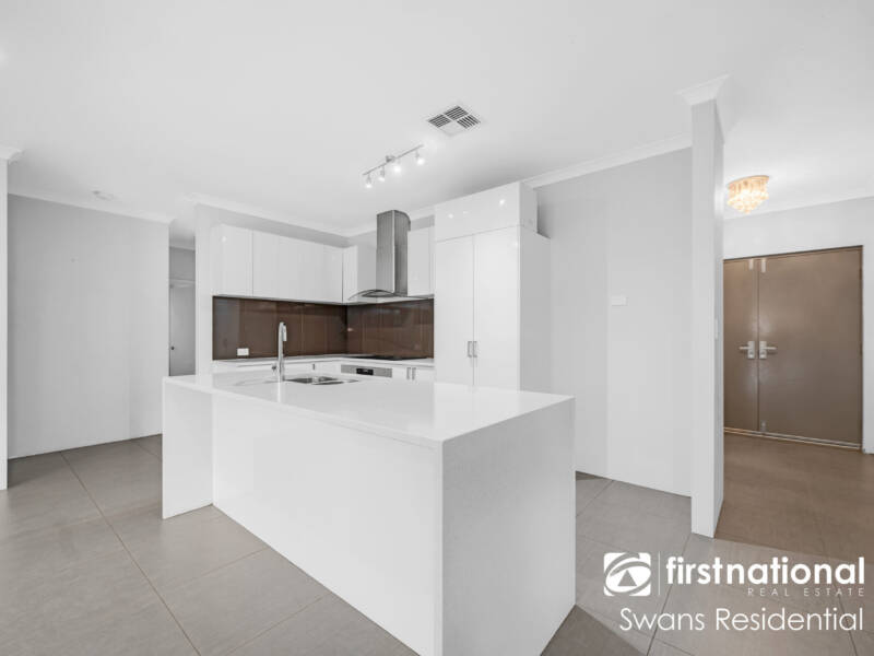 5 Malmaison Way, LANDSDALE, WA 6065 AUS
