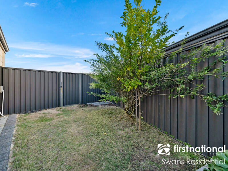 5 Malmaison Way, LANDSDALE, WA 6065 AUS
