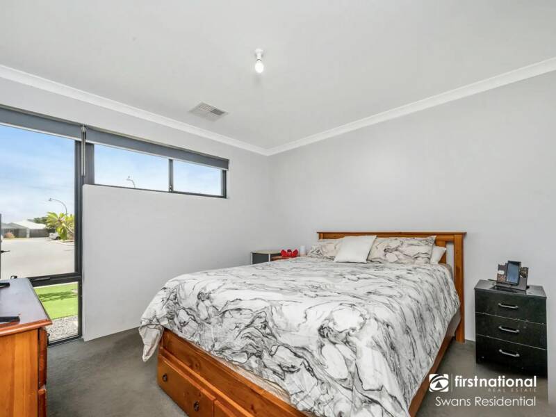 64 Burrows Loop, MIDVALE, WA 6056 AUS
