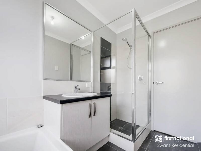 64 Burrows Loop, MIDVALE, WA 6056 AUS