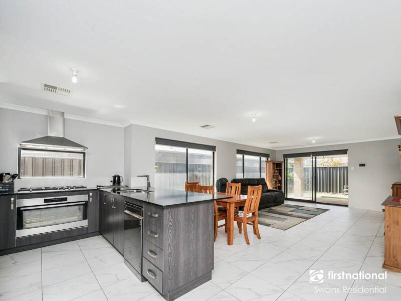 64 Burrows Loop, MIDVALE, WA 6056 AUS